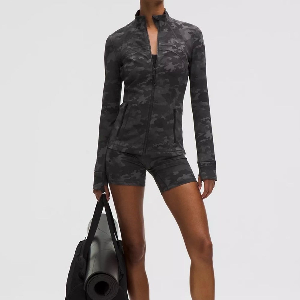 Lululemon Athletica Gray Camo Jacket  size 10